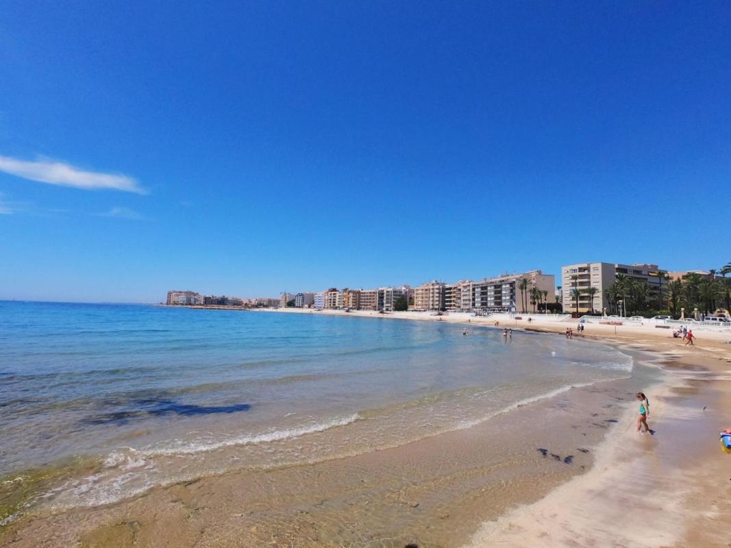 100 Mt Playa De Los Locos Torrevieja Kültér fotó